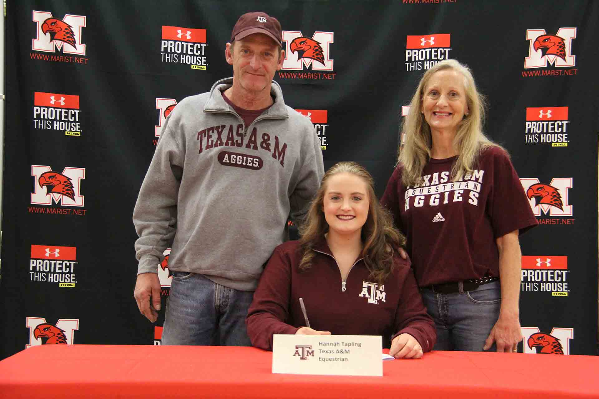 fall-athletic-signing-19