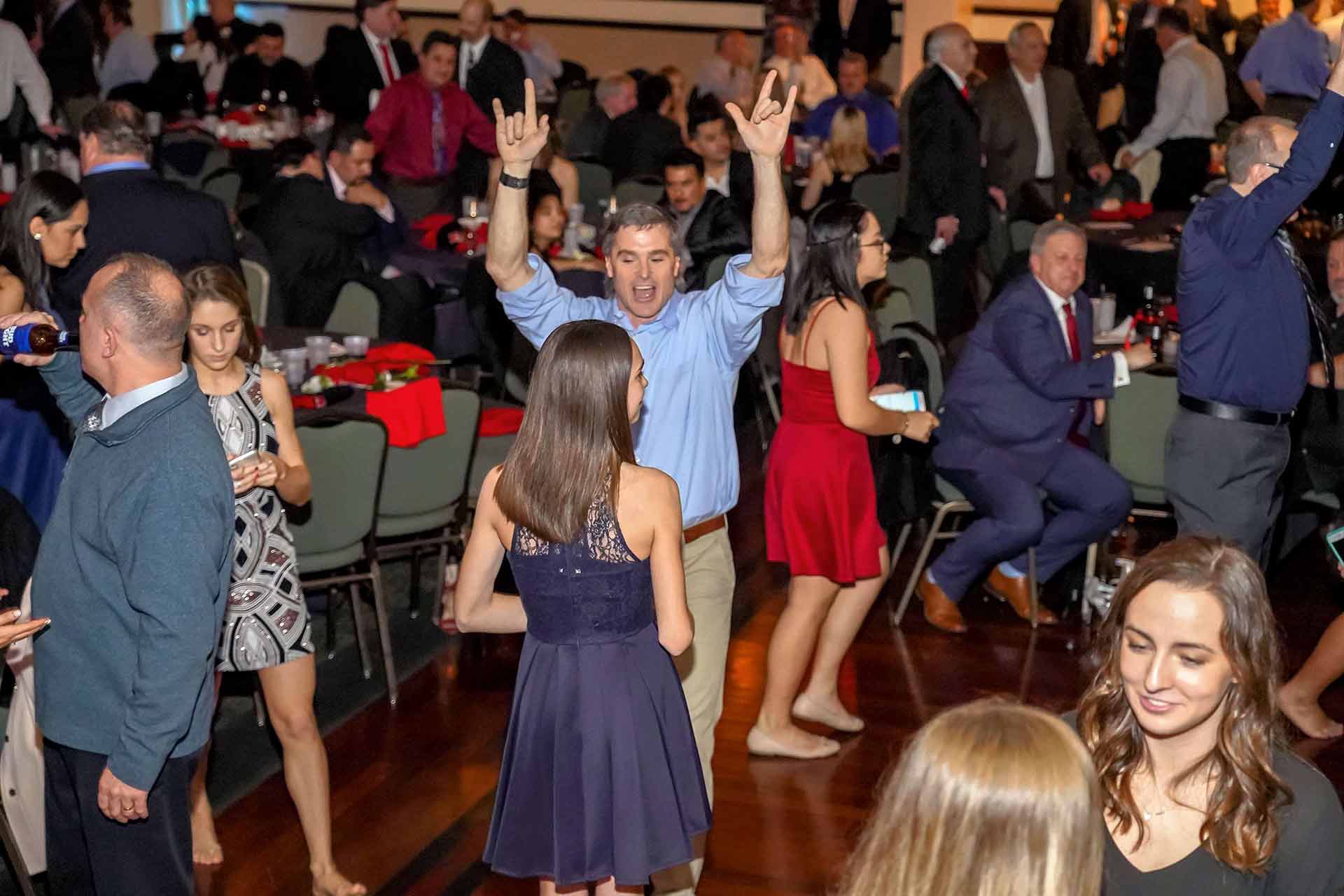 father-daughter-dance-2019-father-having-fun