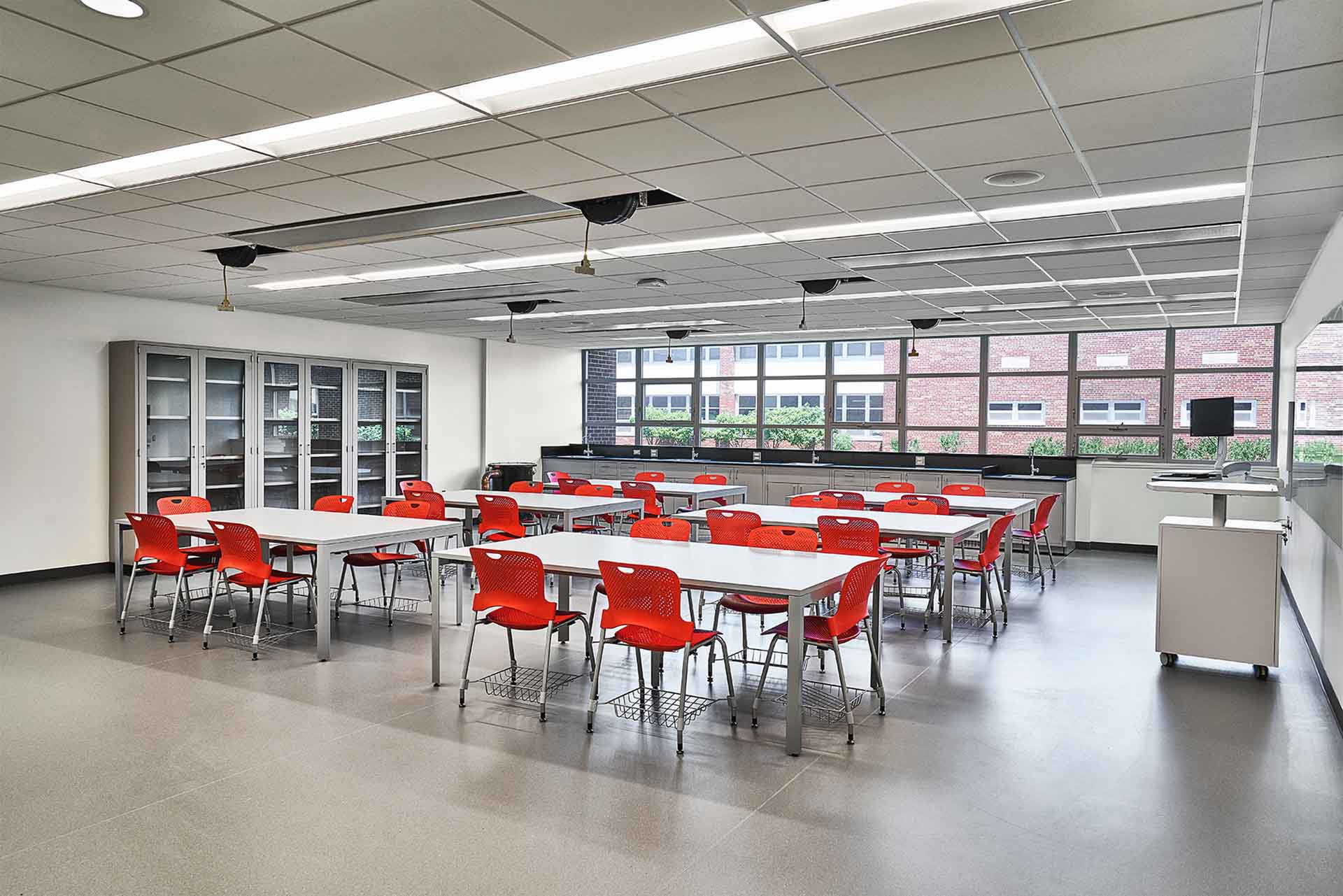 marist-science-wing-lab-with-red-chairs