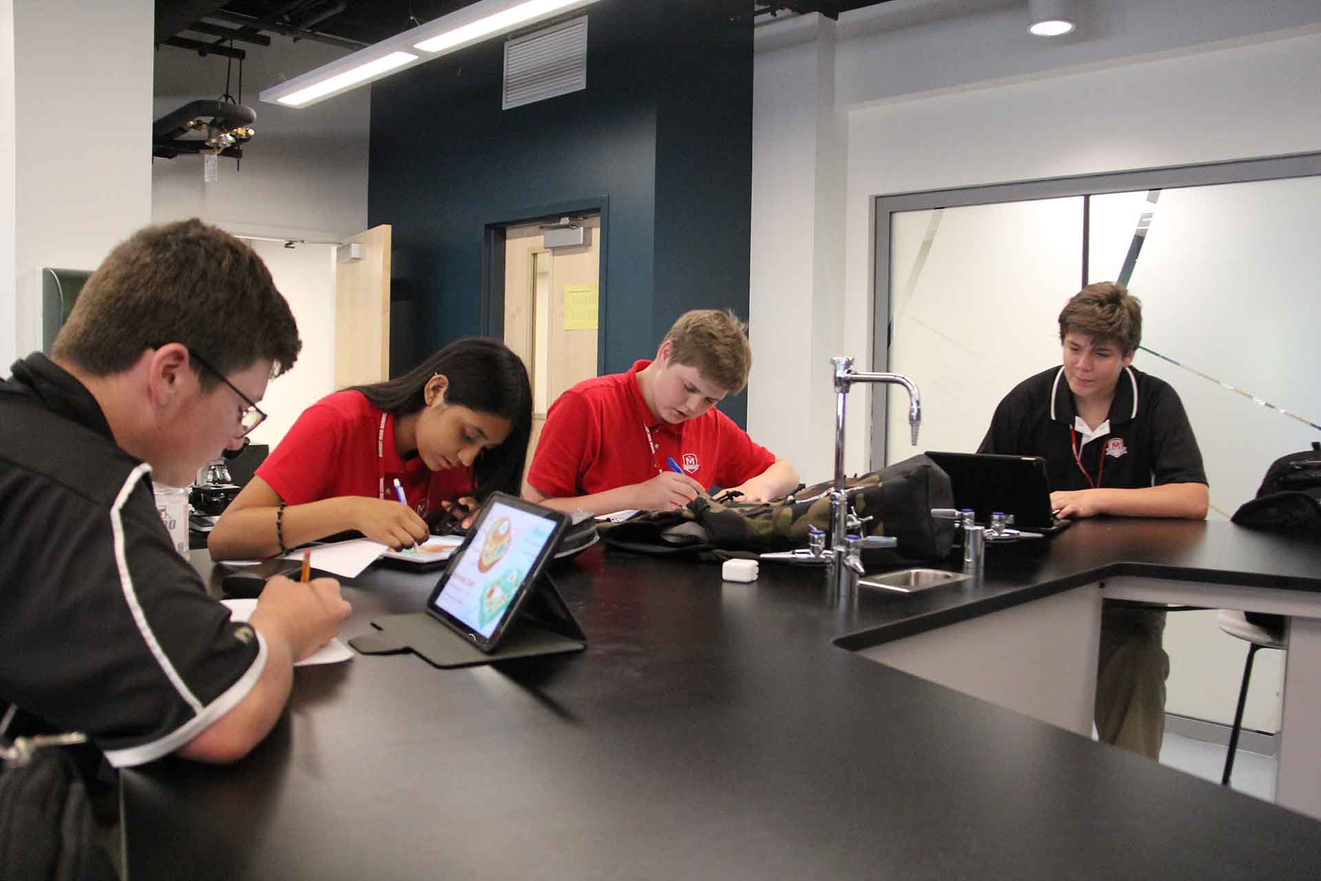 marist-science-wing-students-using-ipads-doing-classwork
