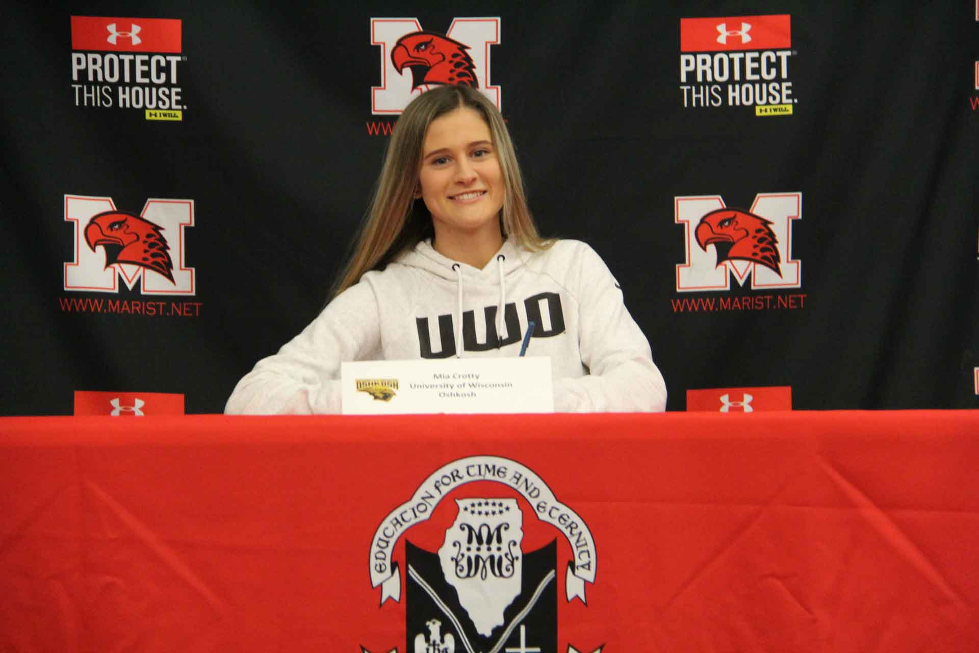 nli-signing-november-2019-person-signs-to-university-of-wisconsin