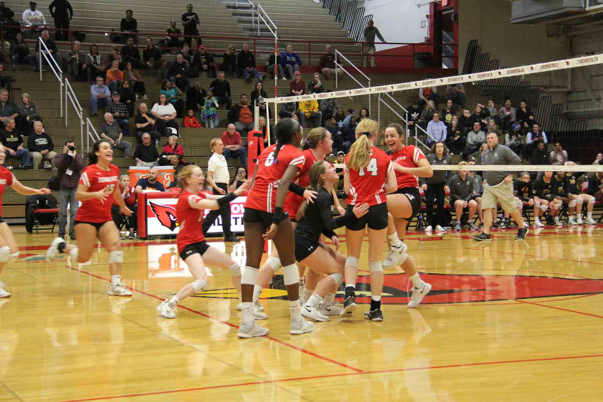 volleyball-sectional-final-vs-marian-catholic-07