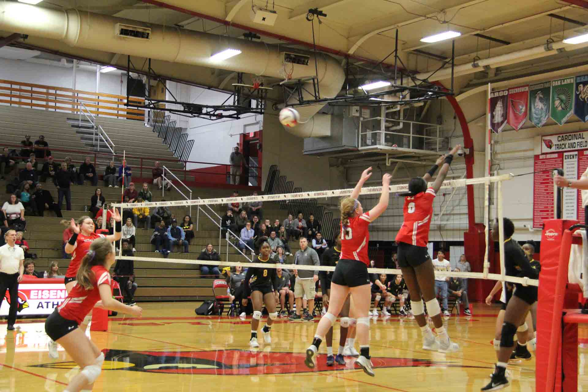 volleyball-sectional-final-vs-marian-catholic-20